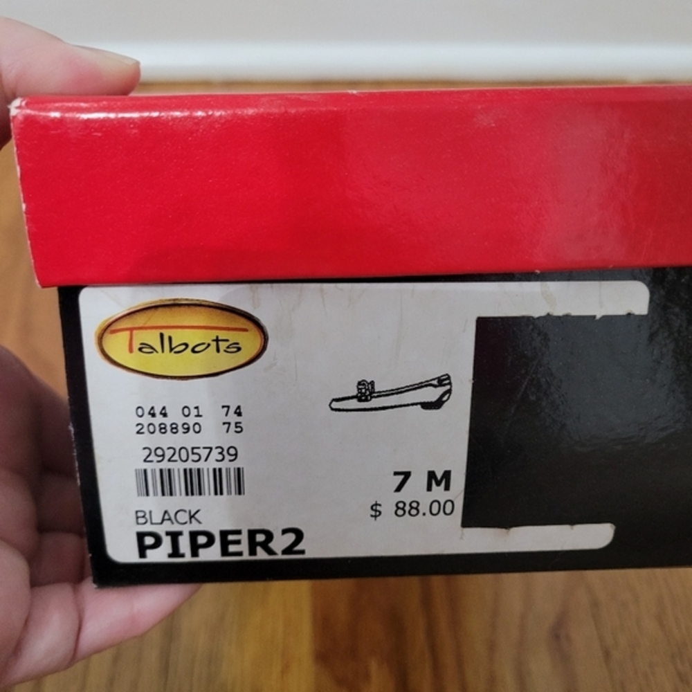 Talbots Piper 2 Women's Suede Heeled Loafers Black Size 7B Gold Chain Stitching‎ - Picture 10 of 11